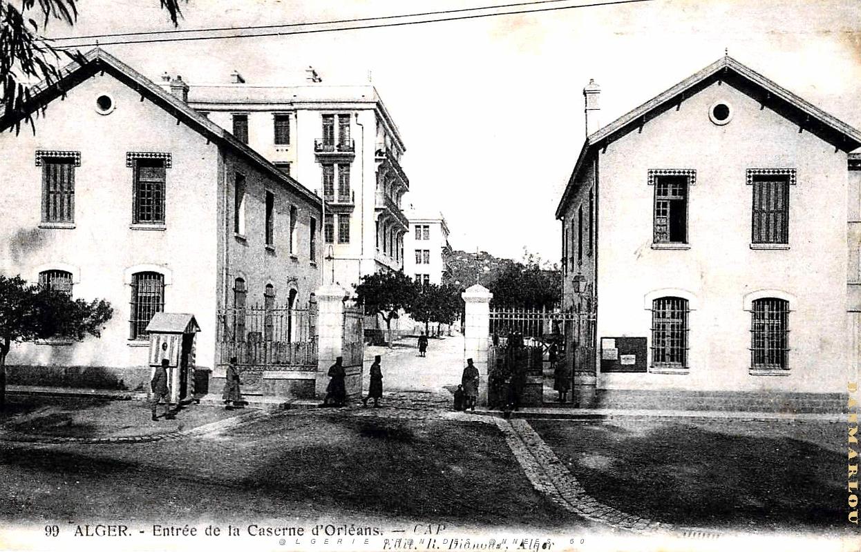 Alger - Caserne d'Orleans - Entree.jpg